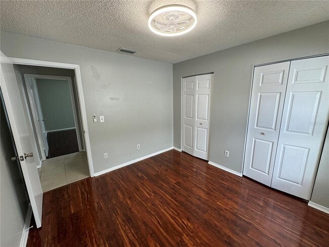 Building Photo - 5906 Birchwood Dr