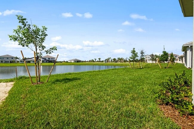 Building Photo - 14184 Lacebark Ln