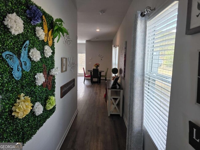 Building Photo - 7539 Knoll Hollow Rd