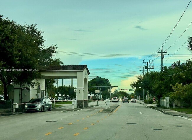 Building Photo - 20490 NW 7th Ave