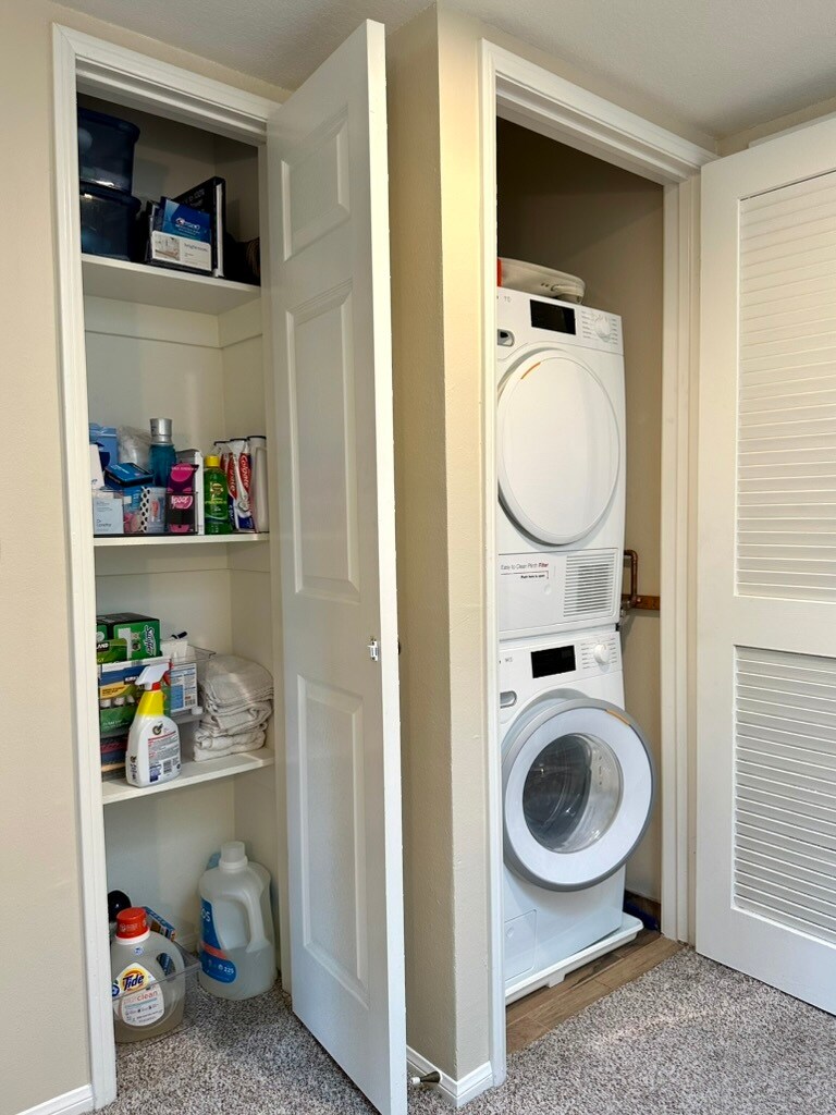 Building Photo - 537 N Adams St