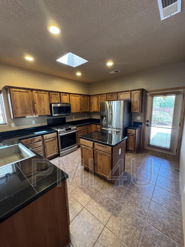 Building Photo - 4924 Costa Maresme Dr NW