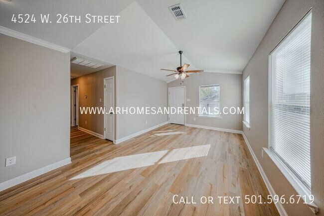 Building Photo - 4524 W 26th St