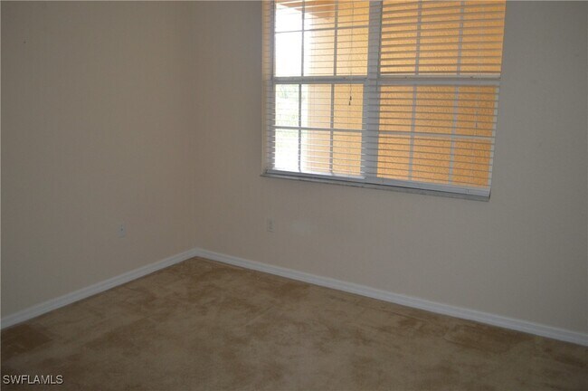 Building Photo - 1137 Van Loon Commons Cir