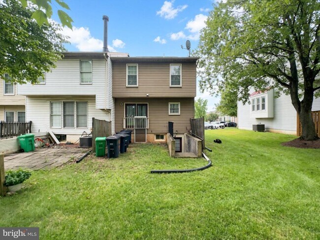 Building Photo - 11324 Clear Brook Ct