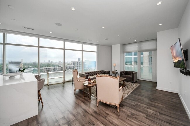 Building Photo - 4521 San Felipe St