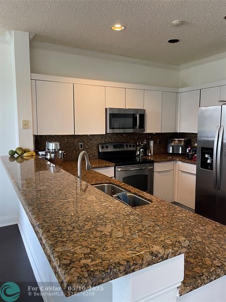 Building Photo - 671 Vista Meadows Dr