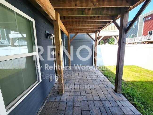 Building Photo - 965 Gabion Wy
