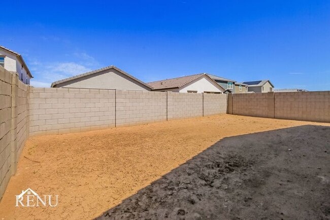 Building Photo - 35340 W San Capistrano Ave