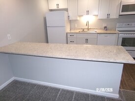 Building Photo - Montrose Square