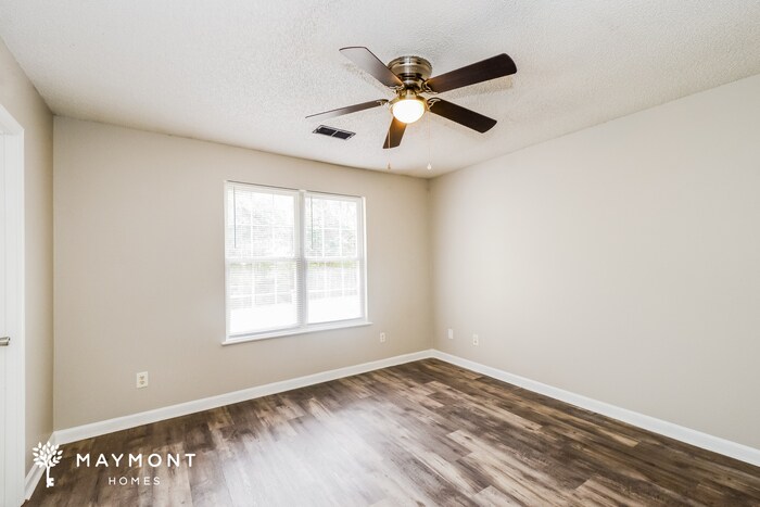 Building Photo - 709 Rockhaven Dr