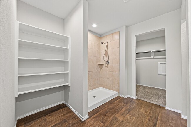 Building Photo - 21501 Rustic Elm Dr