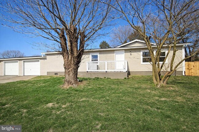 Building Photo - 87 Becks Ln