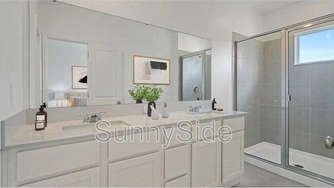 Building Photo - 2939 Maloof Dr