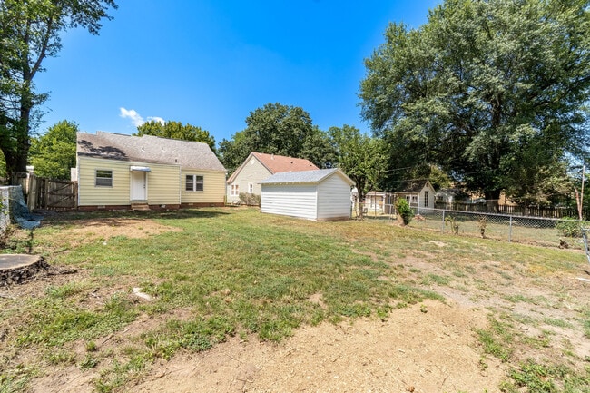 Building Photo - 714 N 39th St