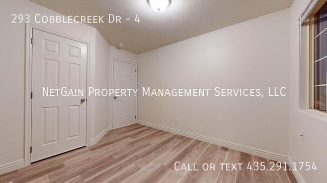 Building Photo - 293 E Cobblecreek Dr