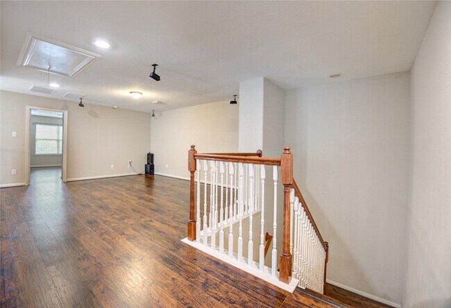 Building Photo - 1227 Glenwood Canyon Ln
