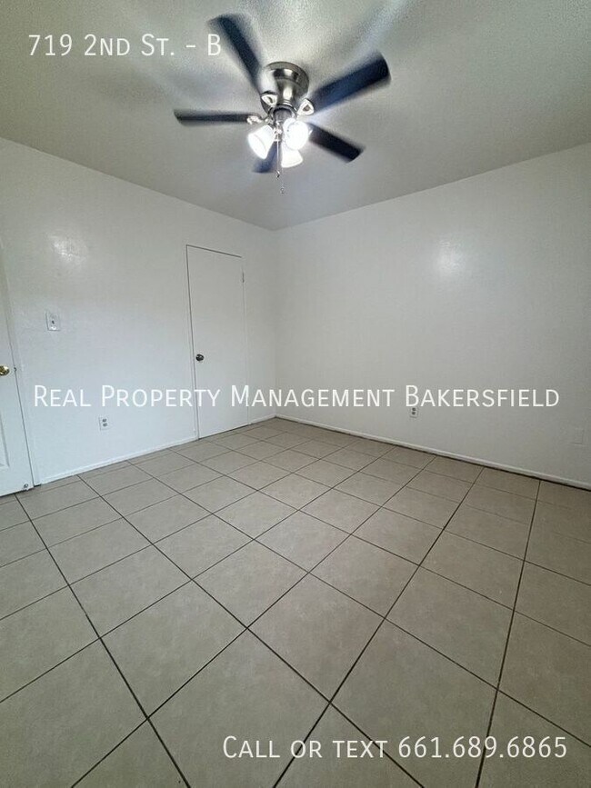 Building Photo - 719 2nd St