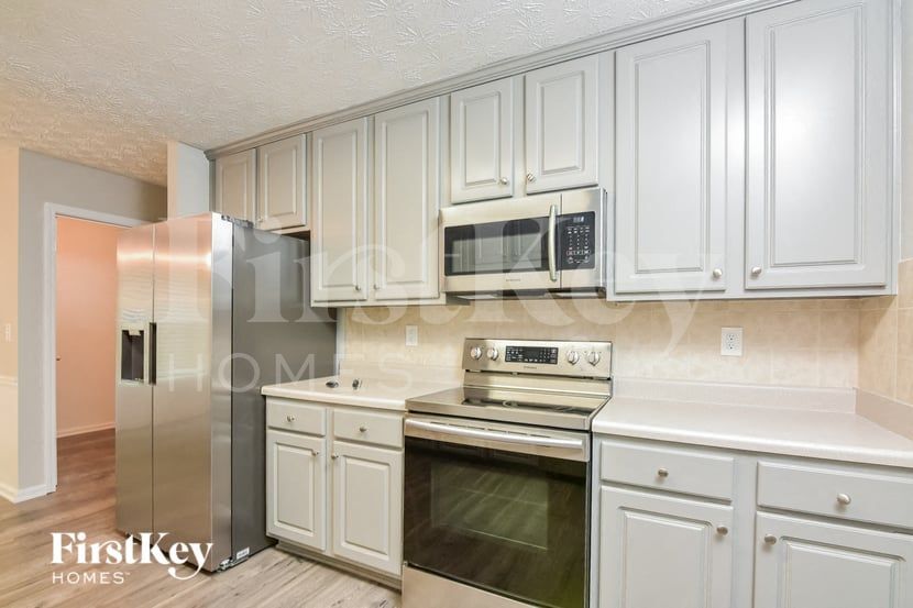Building Photo - 1517 River Song Way