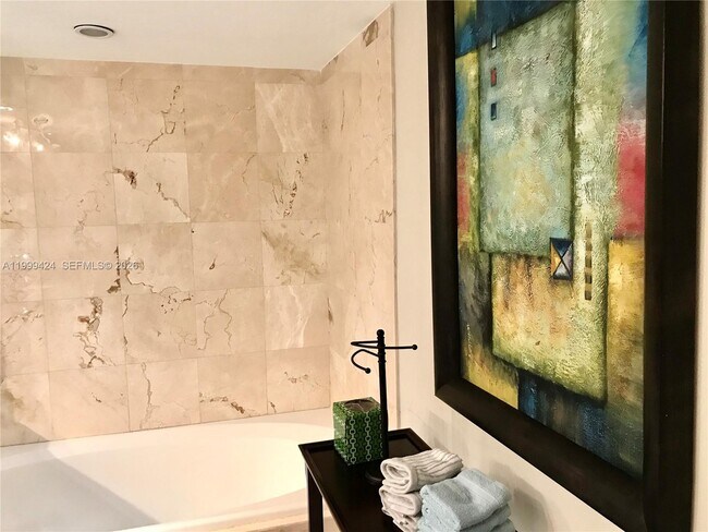 Building Photo - 6917 Collins Ave