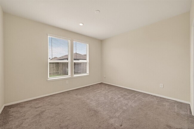 Building Photo - 25543 Pitchfork Ranch Pl