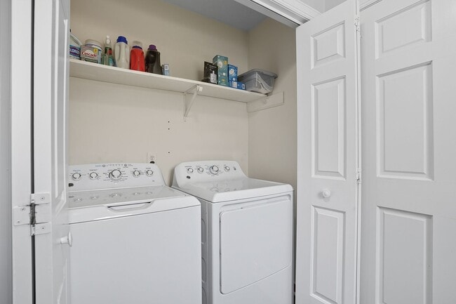 Building Photo - 3428 Buccaneer Ct