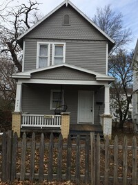 Building Photo - Duplex at 411/413 SW Tyler St