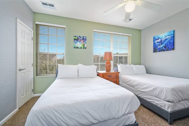Building Photo - TH130 - Townhome near all major attractions