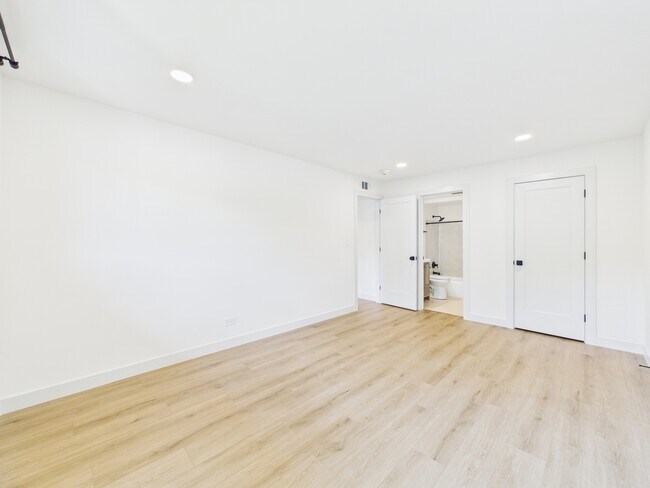 Building Photo - 4525 Blackhawk Ln