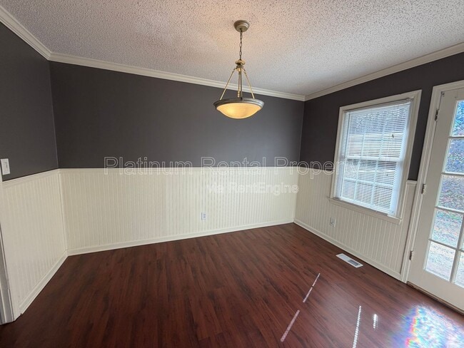 Building Photo - 2063 Winsburg Dr