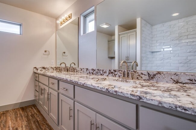 Building Photo - PRE-LEASING FOR A JULY MOVE-IN: Recently Built 3/2/2 in Cooper ISD