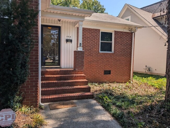 Primary Photo - Pristine Ranch-style Home in Commonwealth!