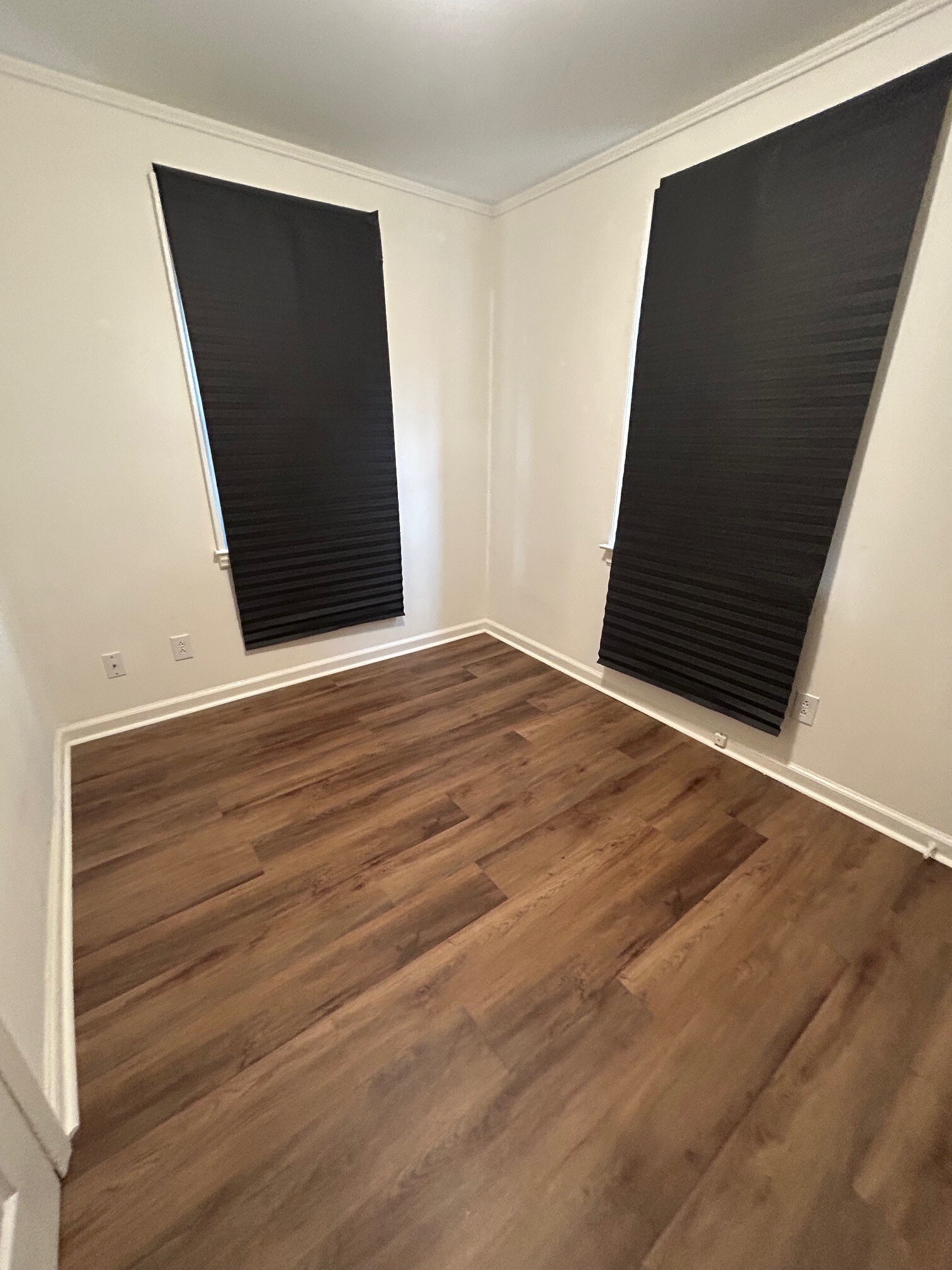 04_Bedroom 1 - 2922 Chestnut St