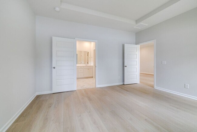 Building Photo - Modern 4BR Home in Gated Westbrook at Savannah Quarters