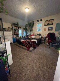 Building Photo - 421 Dodge St