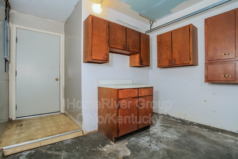 Building Photo - 10040 Sturgeon Ln