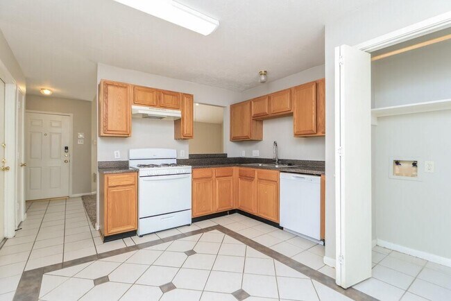 Building Photo - 12119 Bowsman Dr