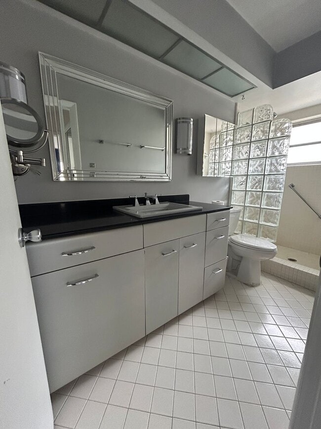 Building Photo - 2/2 Villa in Clearwater - 55+ Community