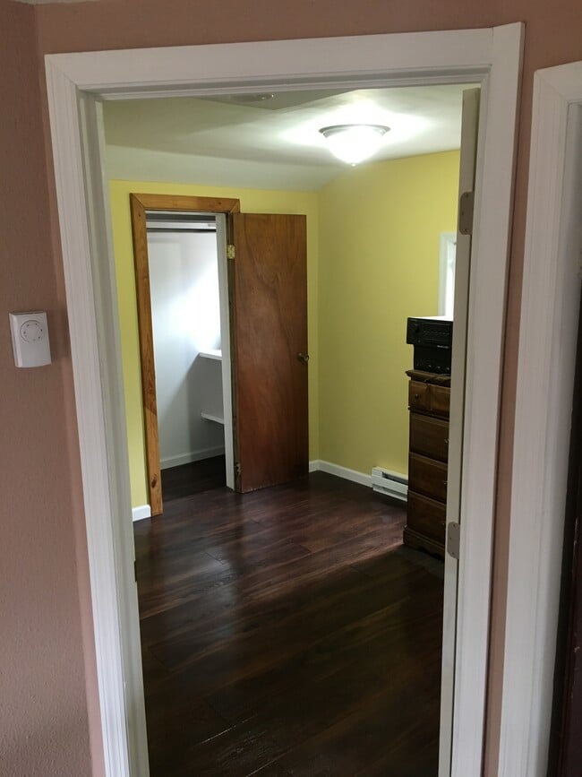 Building Photo - 15 Stanton Trail