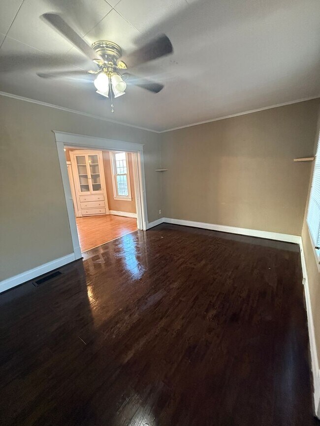 Building Photo - 2-Bedroom 1 Bath House with Spacious Entertaining Porch