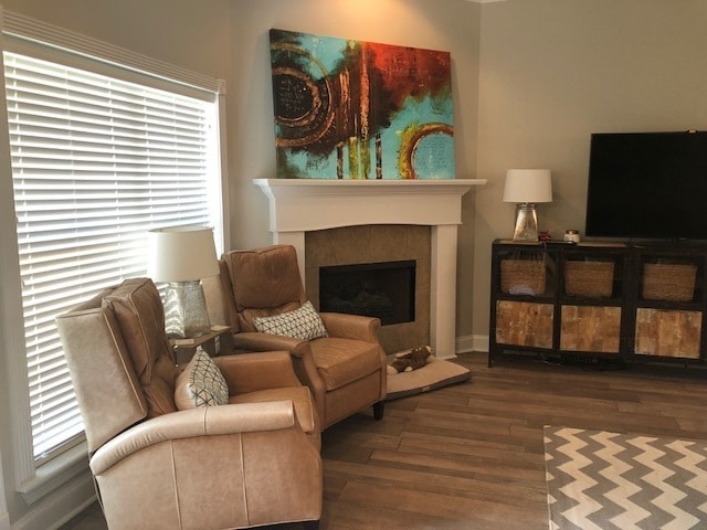 Building Photo - Farmington Station 3/2 for Rent! Move in Mid March!