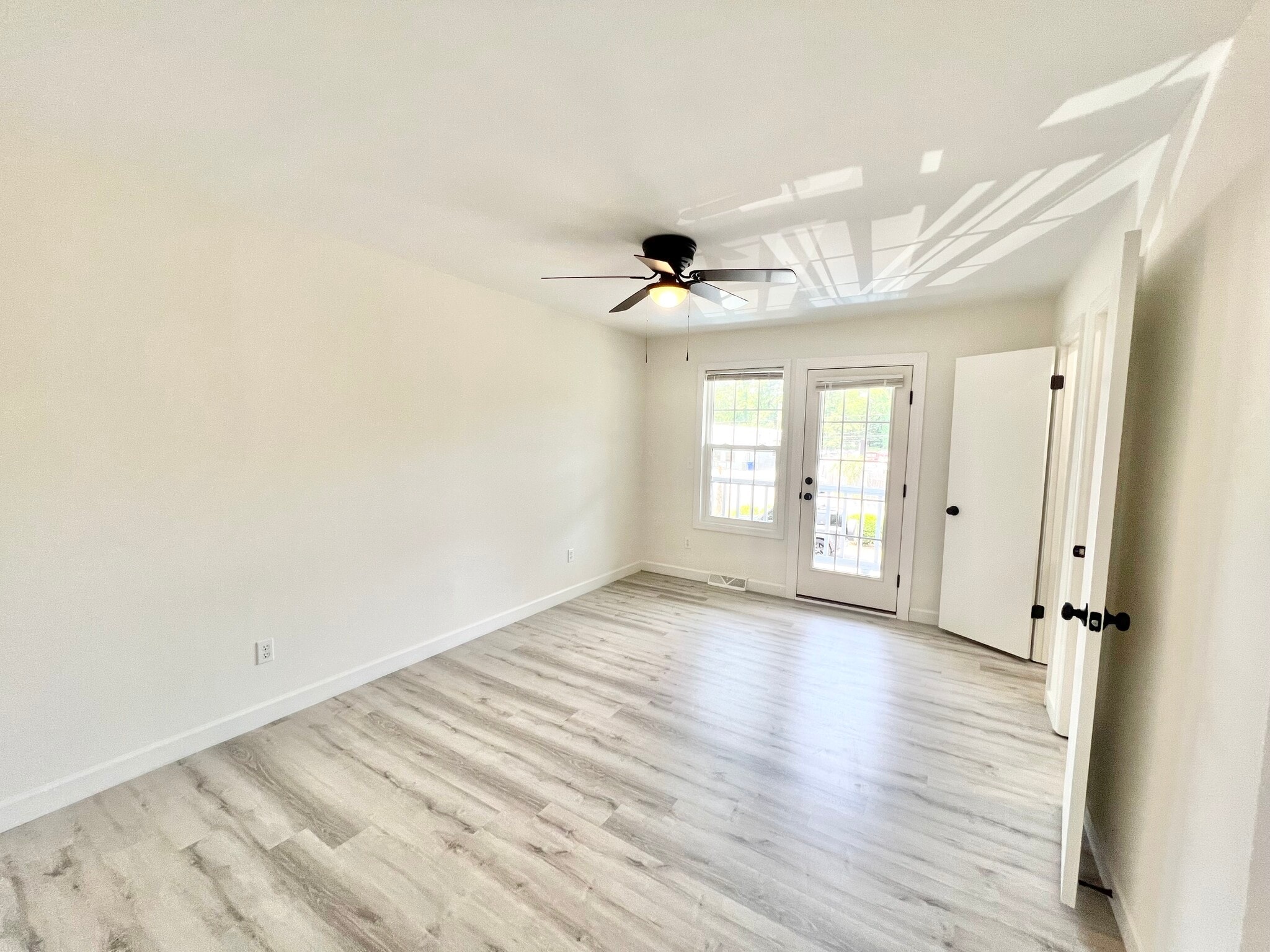 Building Photo - 276 Fleming Rd