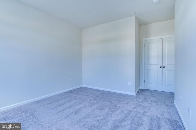 Building Photo - 14955 River Walk Way