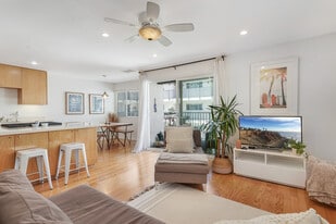 Building Photo - 1720 Ardmore Ave