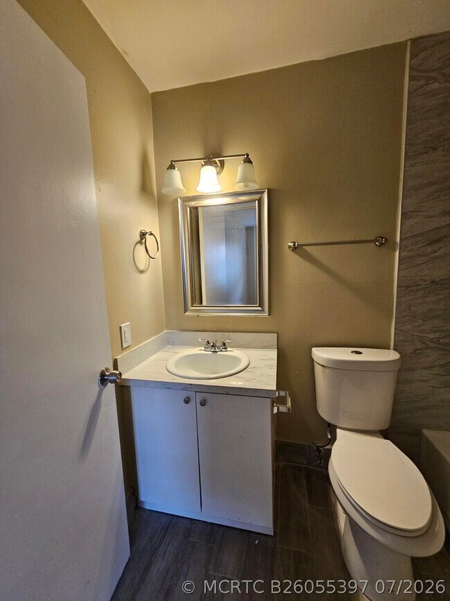 Building Photo - 4859 Orleans Ct