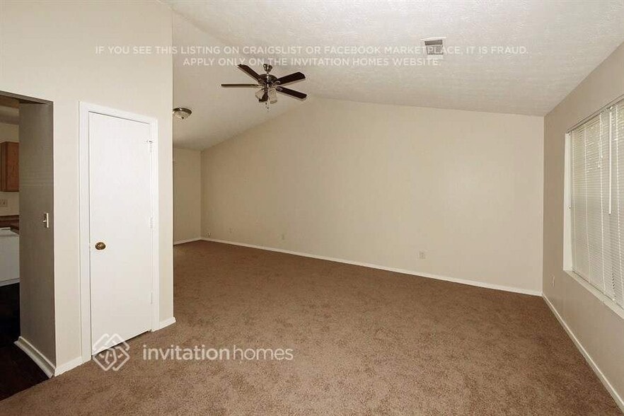 Building Photo - 1467 Shenta Oak Dr