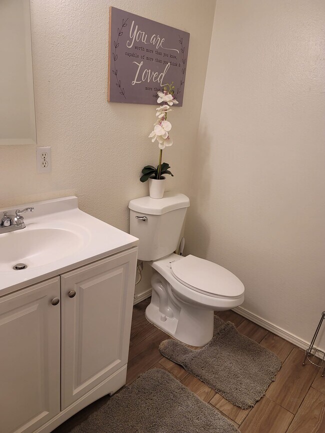 Building Photo - 4770 S Topaz St