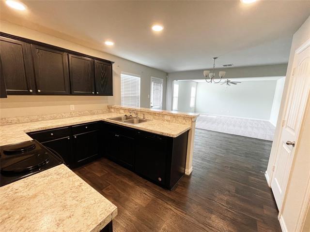 Building Photo - 1544 Chama Dr