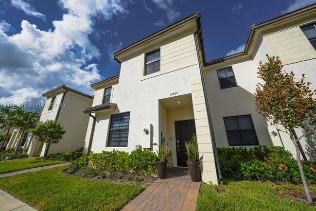 Building Photo - 12869 SW 233rd Terrace