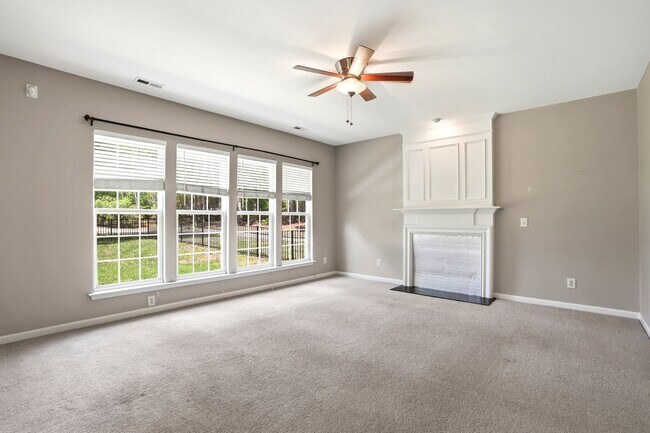 Building Photo - WAKEFIELD CORNER HOME WITH 4 BEDROOMS IS WAITING FOR YOU!